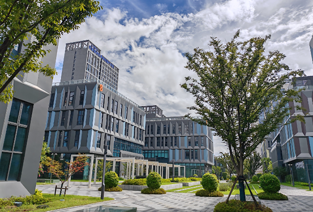 保山工业地产投资新蓝海——新能源产业园区崛起